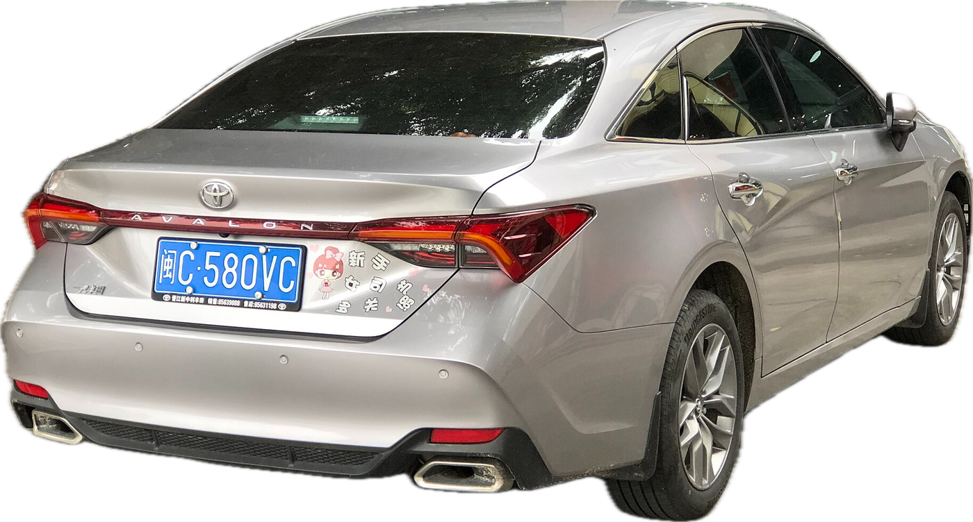 A Toyota Avalon 2004 of this model